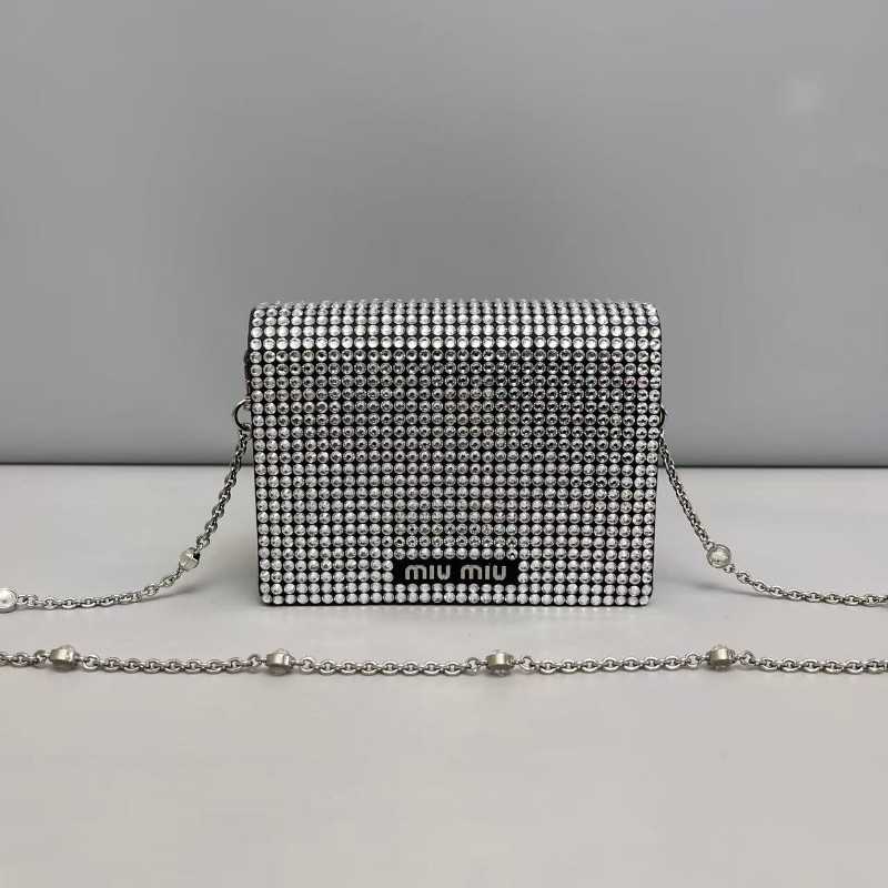 Miu Miu滿水鑽寶石鏈條 斜背包 肩背包-0