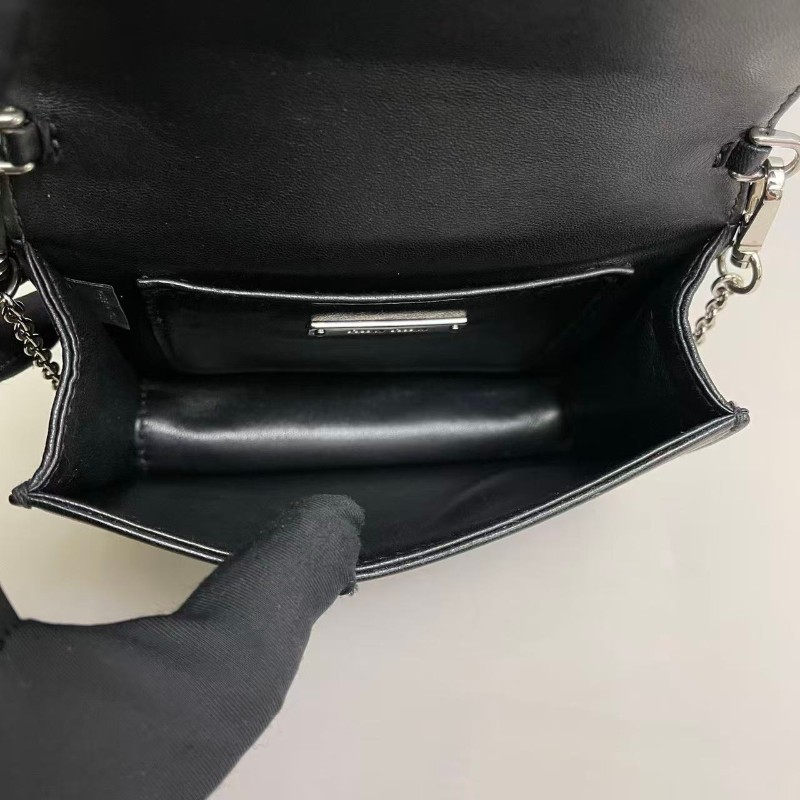 Miu Miu滿水鑽寶石鏈條 斜背包 肩背包-8