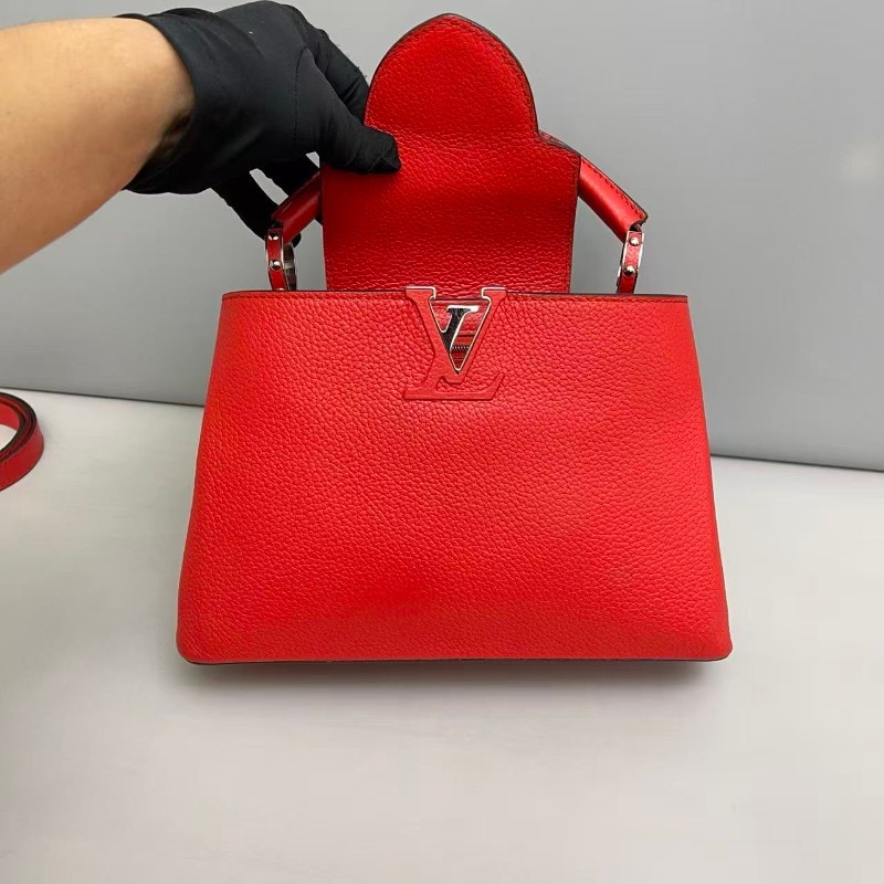 LV路易威登Capucines bb紅色牛皮荔枝紋 肩背包-7