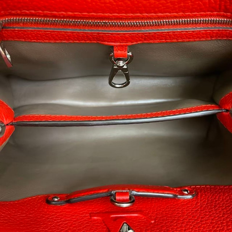 LV路易威登Capucines bb紅色牛皮荔枝紋 肩背包-8