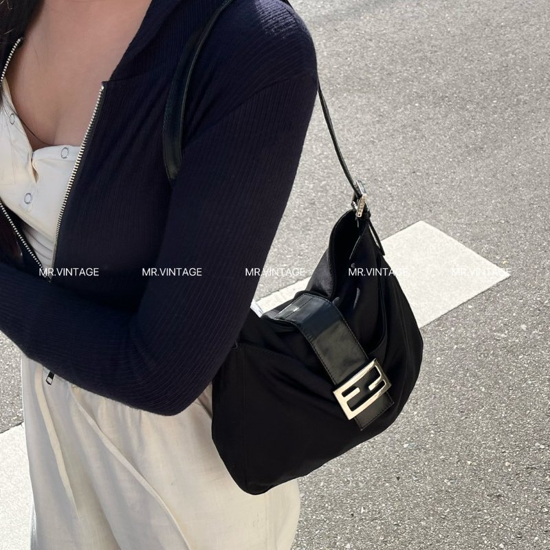 FENDI單肩法棍包-0