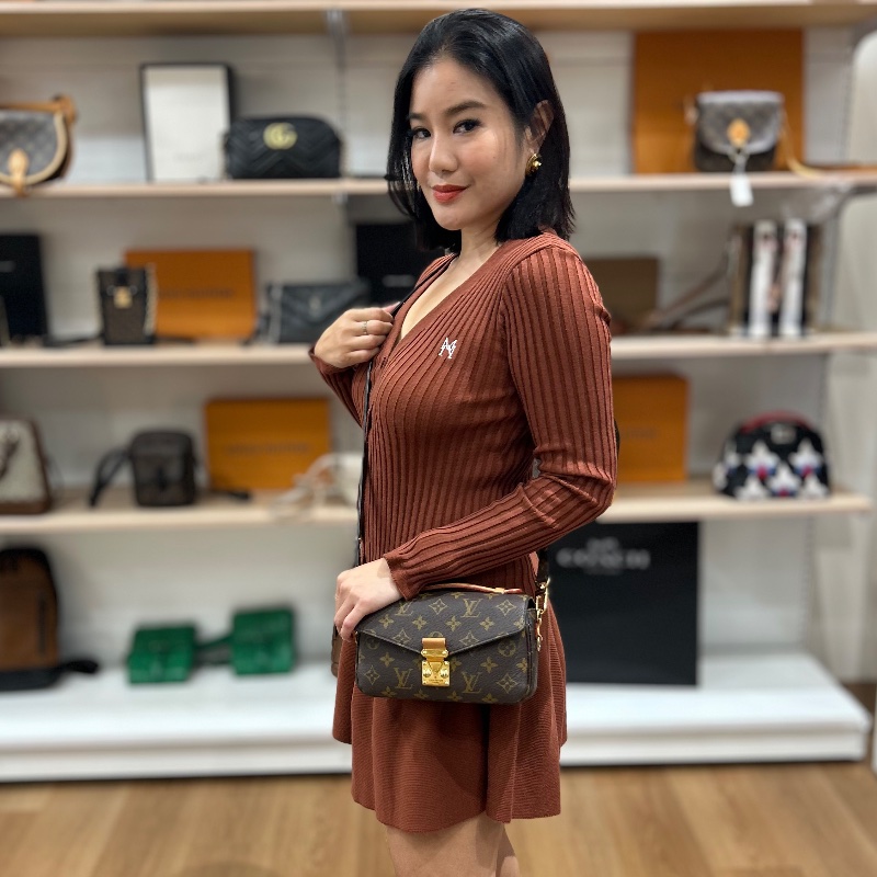 LV Metis Pochette East West 老花橫版郵差包-4