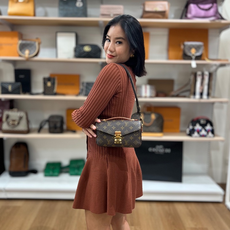 LV Metis Pochette East West 老花橫版郵差包-5