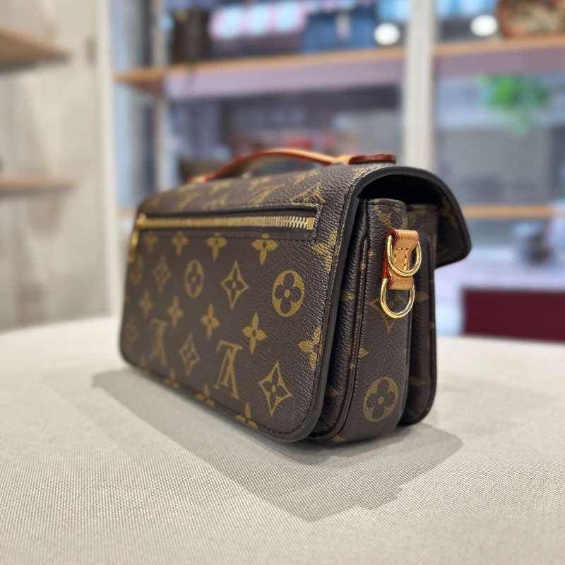 LV Metis Pochette East West 老花橫版郵差包-12
