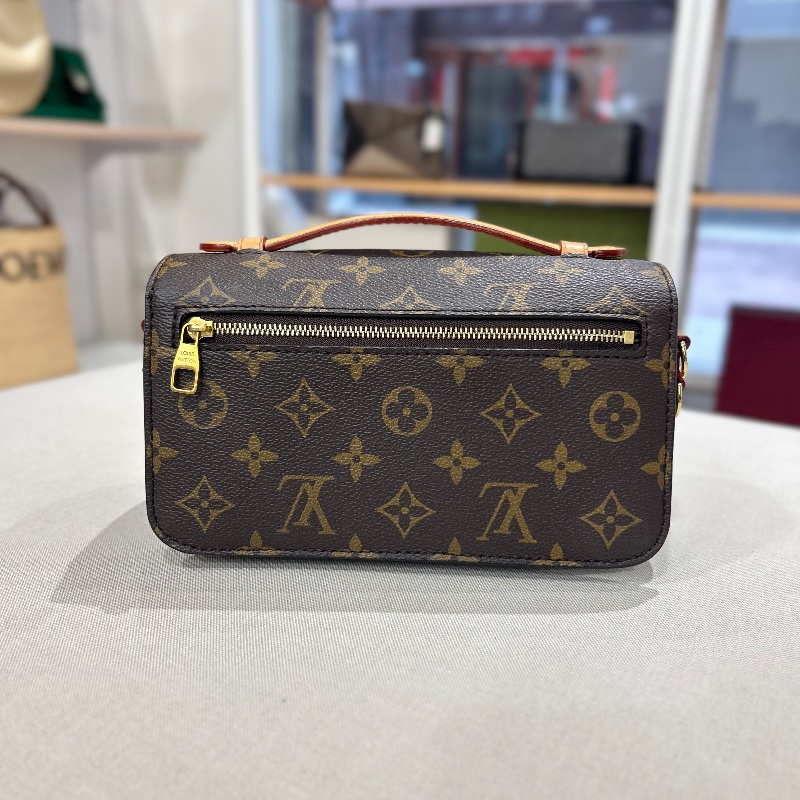 LV Metis Pochette East West 老花橫版郵差包-13