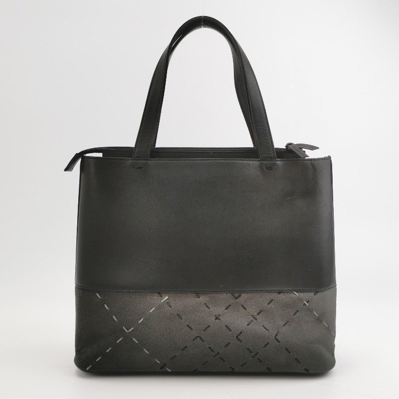 Burberry 牛皮翻毛皮拼接字母logo壓紋手提包-4