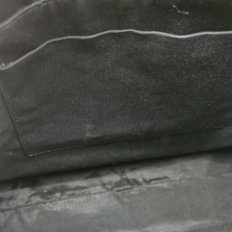 Burberry 牛皮翻毛皮拼接字母logo壓紋手提包-8