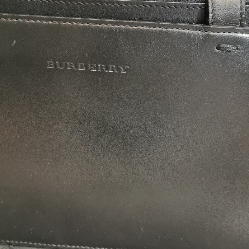 Burberry 牛皮翻毛皮拼接字母logo壓紋手提包-16