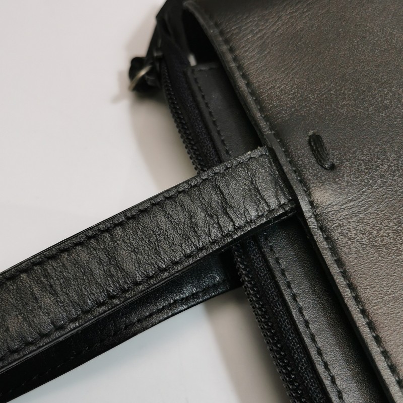 Burberry 牛皮翻毛皮拼接字母logo壓紋手提包-19