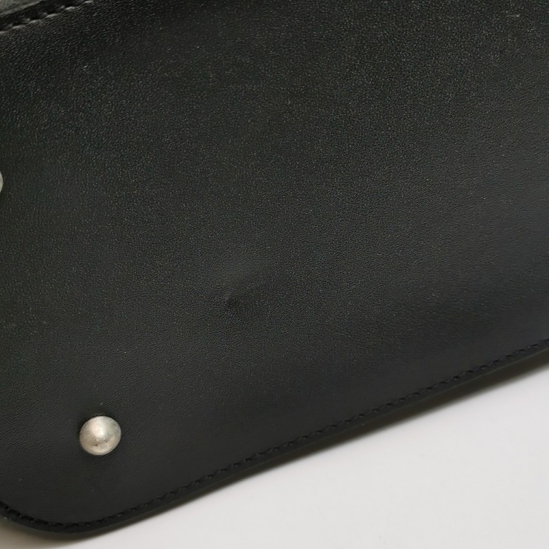 Burberry 牛皮翻毛皮拼接字母logo壓紋手提包-21