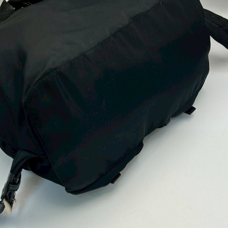 Prada降落傘尼龍後背包(中號)-4