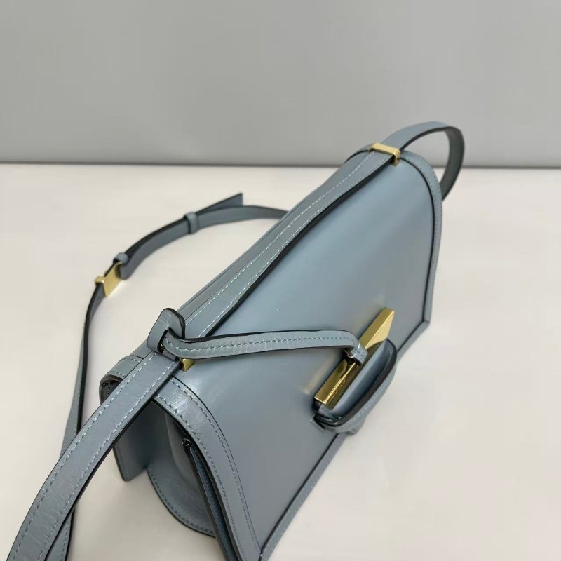 Loewe Barcelona霧霾藍全皮中號三角 斜背包-6