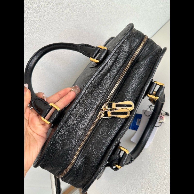 Loewe 黑色亞馬遜手提包 肩背包 後配肩帶-4