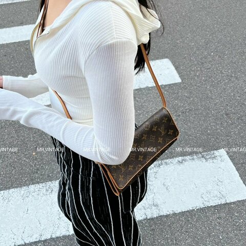 Louis vuitton信封包