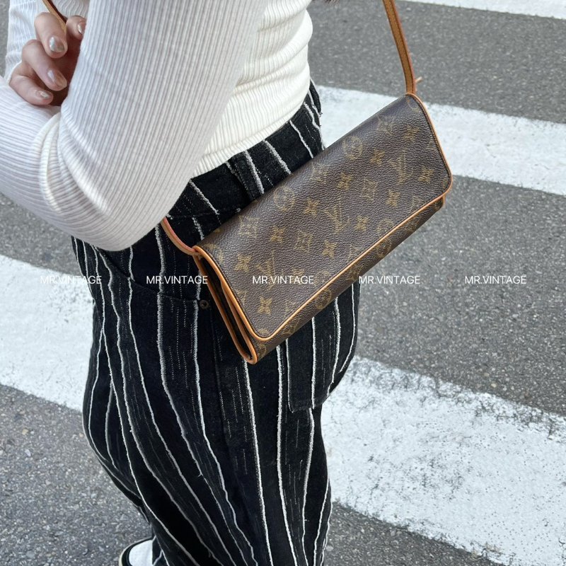 Louis vuitton信封包-2