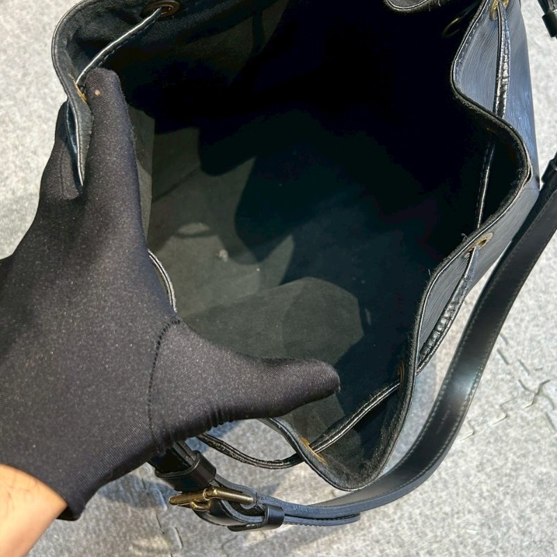 Louis vuitton水波紋水桶包-22