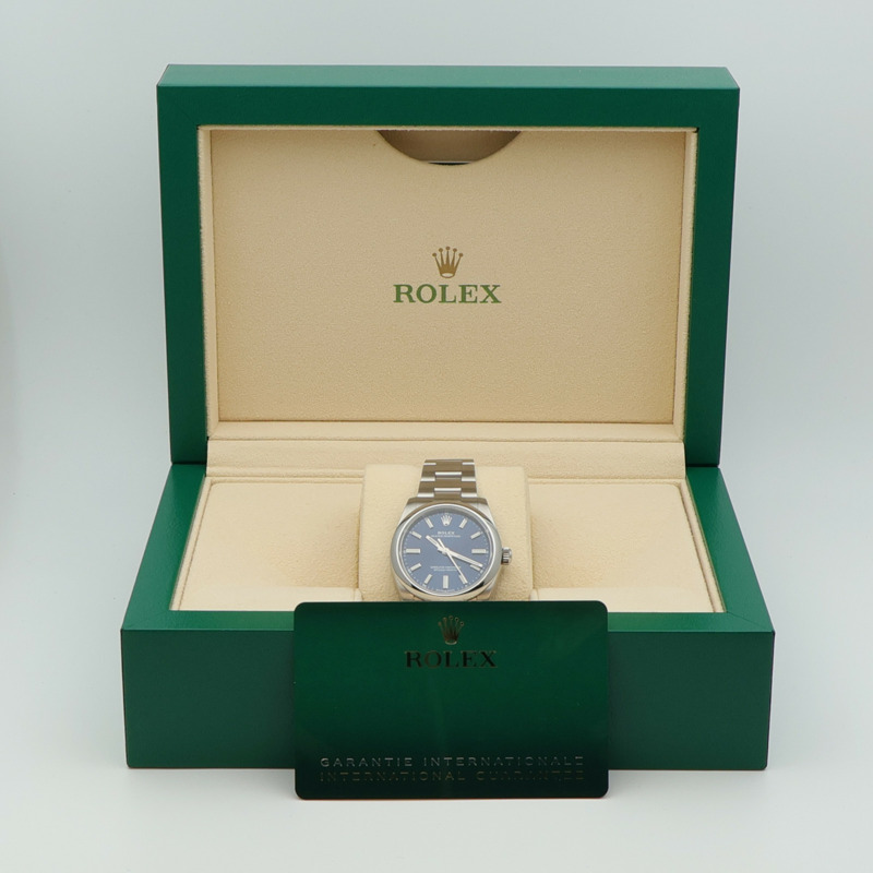 ROLEX Oyster Perpetual 124200-17