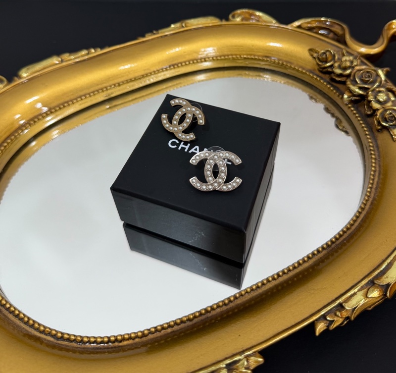chanel 香奈兒 CC LOGO 珍珠 耳釘 耳環 耳針 耳飾-9