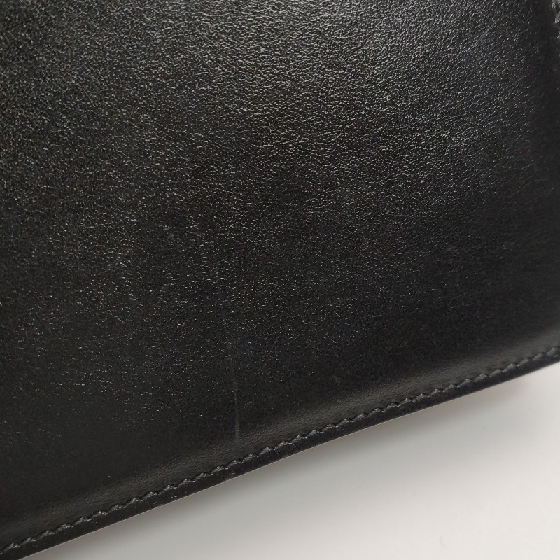 Prada 牛皮純色金屬字母Logo單肩包-16