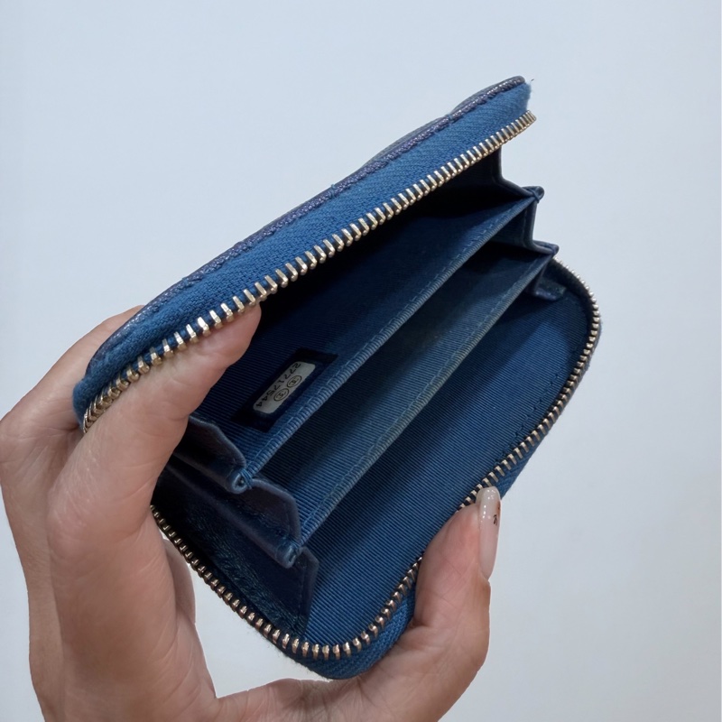 chanel 香奈兒 珠光藍  金釦 荔枝皮 魚子醬 卡夾 卡包 零錢包 錢包 皮夾 短夾 ㄇ字拉 ㄇ拉-10