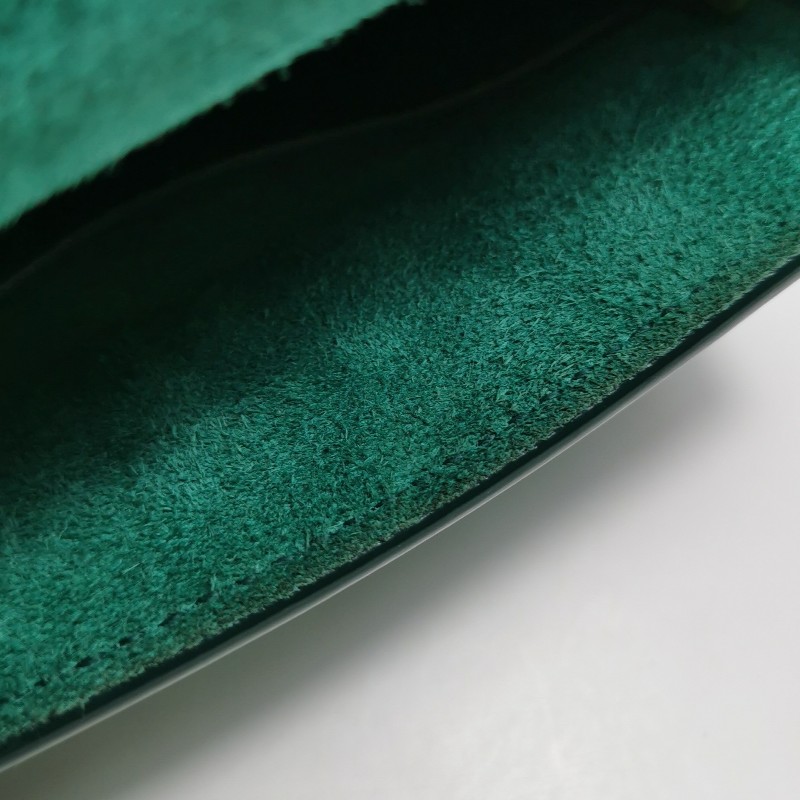 Miu Miu羊皮拼色字母Logo金屬扣斜挎包-9