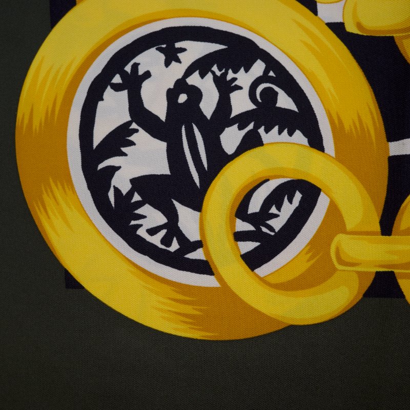 Celine 思琳 黑色絲巾 金色鎖鏈 動物森林 絲巾 大方巾 圍巾 披肩-2