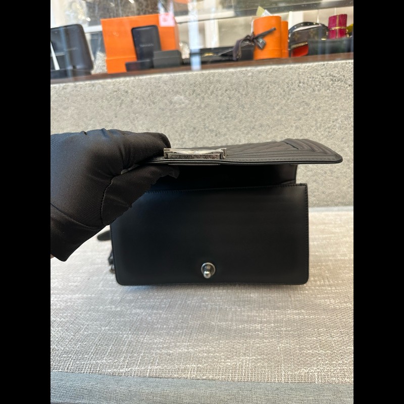 Chanel Leboy黑銀羊皮中號 肩背包-8