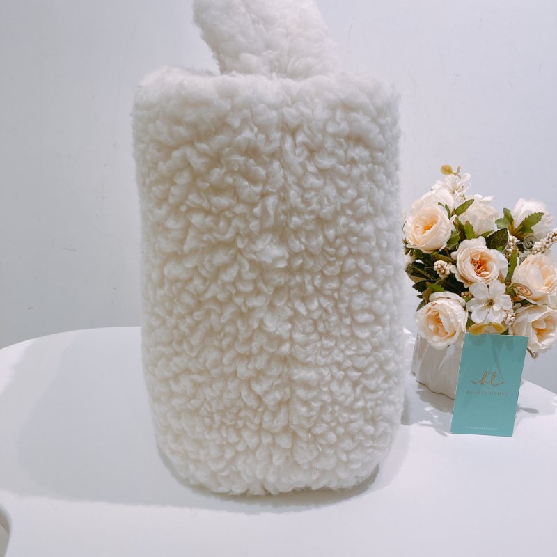 TW4566 Prada 普拉達 毛絨絨 手提肩背包 Shearling Triangle Logo Tote Bag Wool Cashmere-3