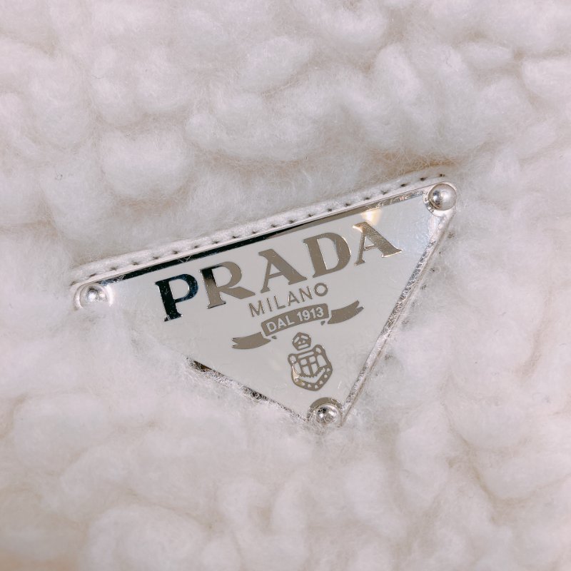 TW4566 Prada 普拉達 毛絨絨 手提肩背包 Shearling Triangle Logo Tote Bag Wool Cashmere-9
