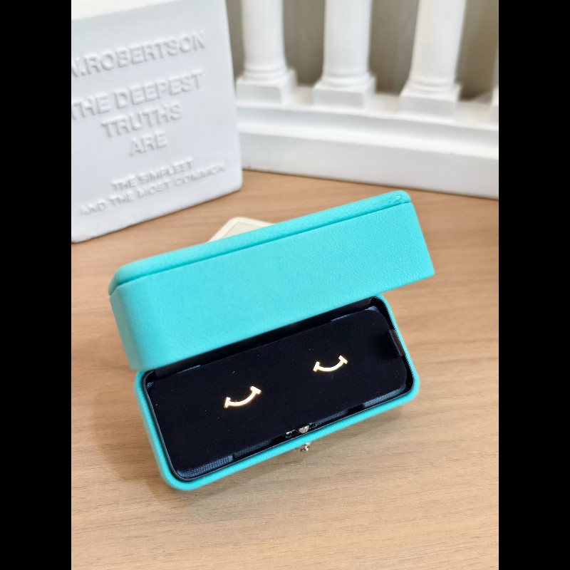 Tiffany T系列 迷你微笑耳釘 18K玫瑰金-1