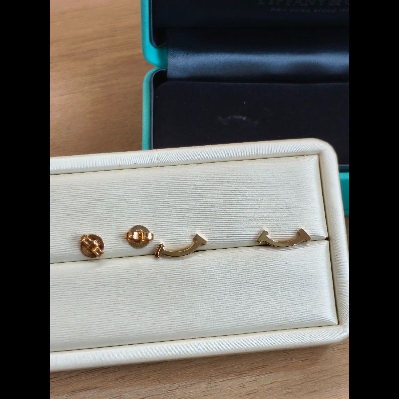 Tiffany T系列 迷你微笑耳釘 18K玫瑰金-4