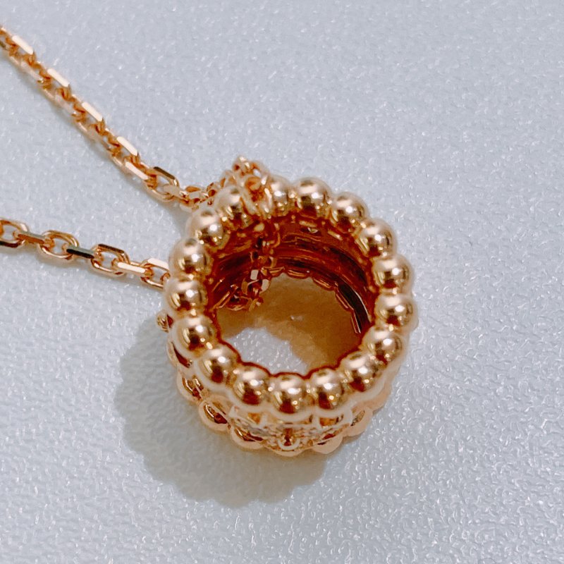 TW4567	Van Cleef &Arpels VCA鑽石項鏈 18K Perlee Clovers Pendant Necklace D 0.18ct x RGHW-4