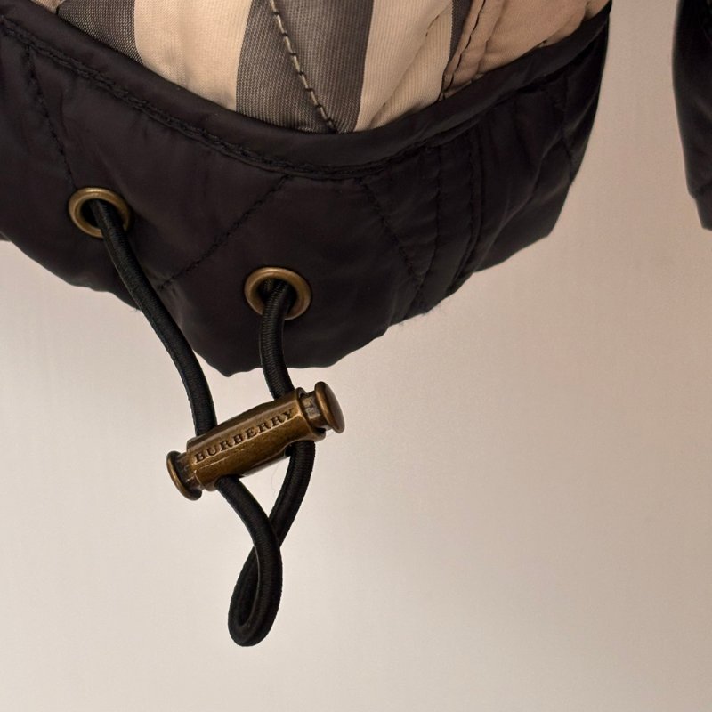 ::BURBERRY:: 黑色絎縫經典格紋 長板風衣 連帽外套 S號-19