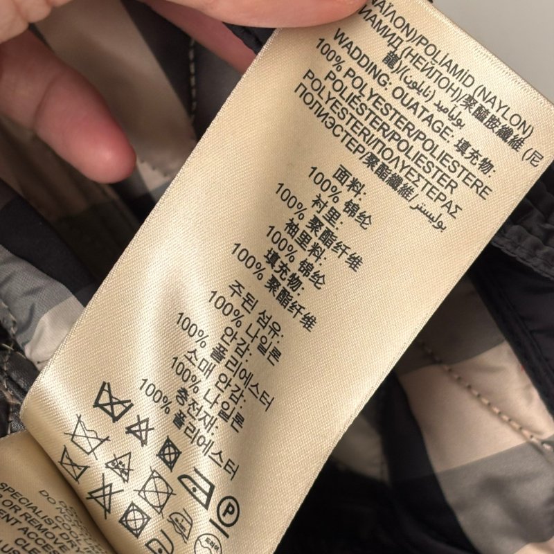 ::BURBERRY:: 黑色絎縫經典格紋 長板風衣 連帽外套 S號-26