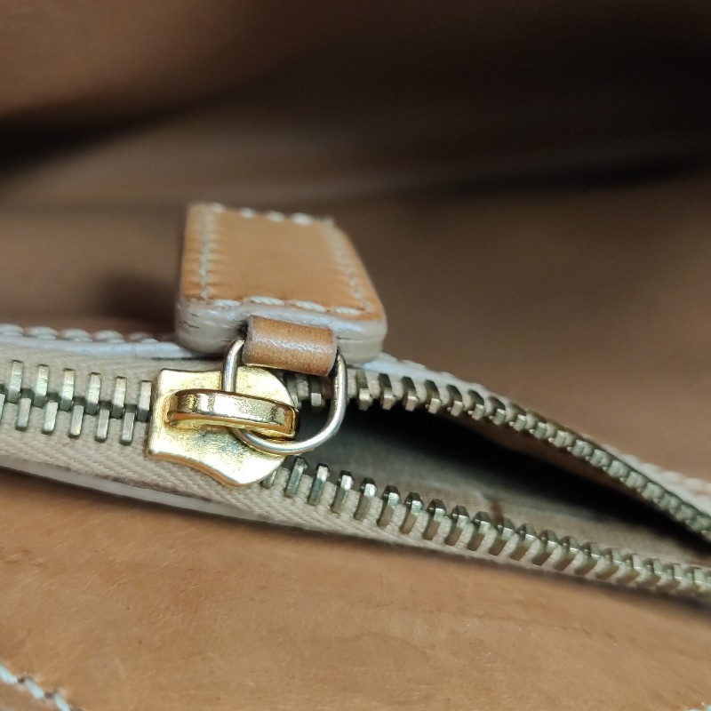 Celine Macadam牛皮字母Logo老花手提包-8