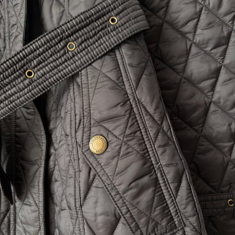 ::BURBERRY:: 黑色絎縫經典格紋 長板風衣 連帽外套 S號-4