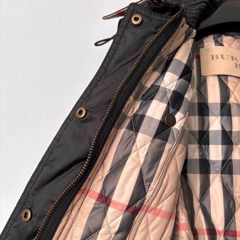 ::BURBERRY:: 黑色絎縫經典格紋 長板風衣 連帽外套 S號-13
