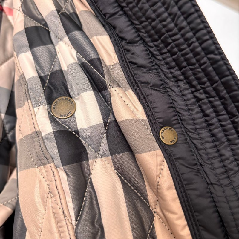 ::BURBERRY:: 黑色絎縫經典格紋 長板風衣 連帽外套 S號-14