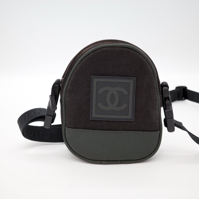 Chanel 香奈兒 Sport Line 黑色 帆布 斜背包 側背包 運動蛋蛋包-1