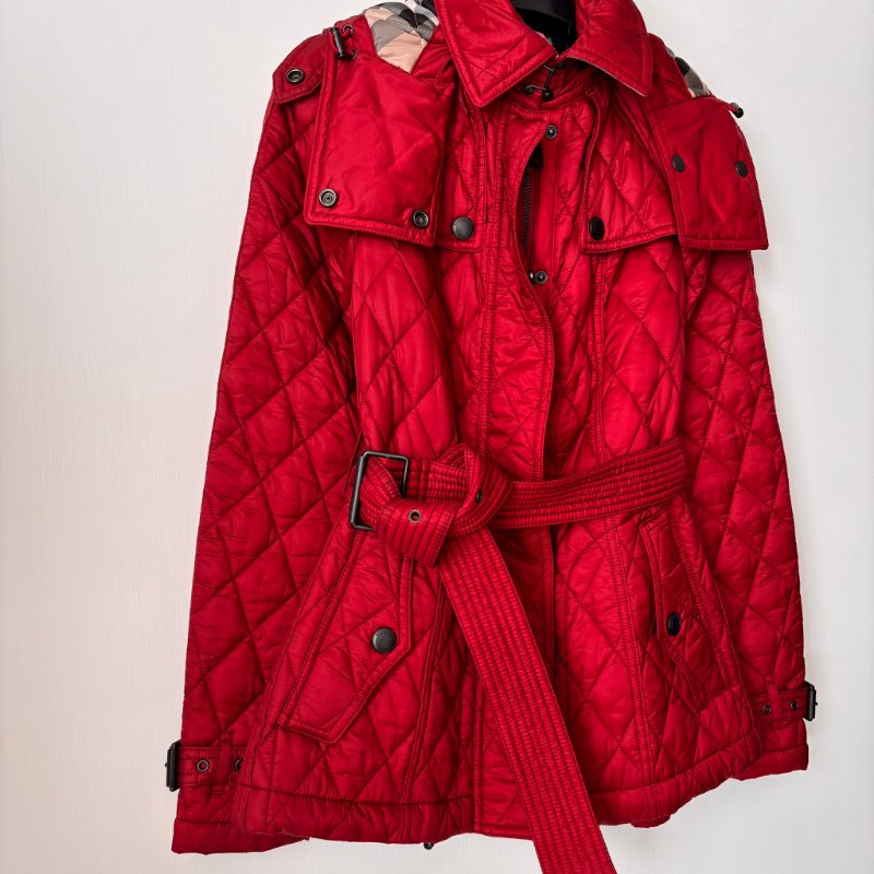 ::BURBERRY:: 紅色絎縫經典格紋 風衣連帽外套 XS號-1