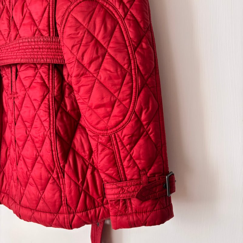 ::BURBERRY:: 紅色絎縫經典格紋 風衣連帽外套 XS號-17