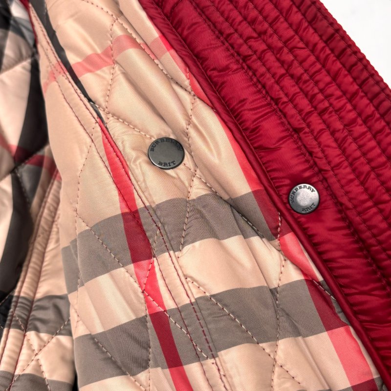 ::BURBERRY:: 紅色絎縫經典格紋 風衣連帽外套 XS號-27