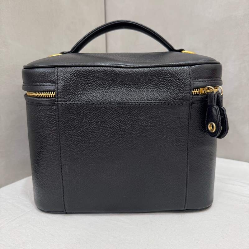 Chanel 大款化妝包-1