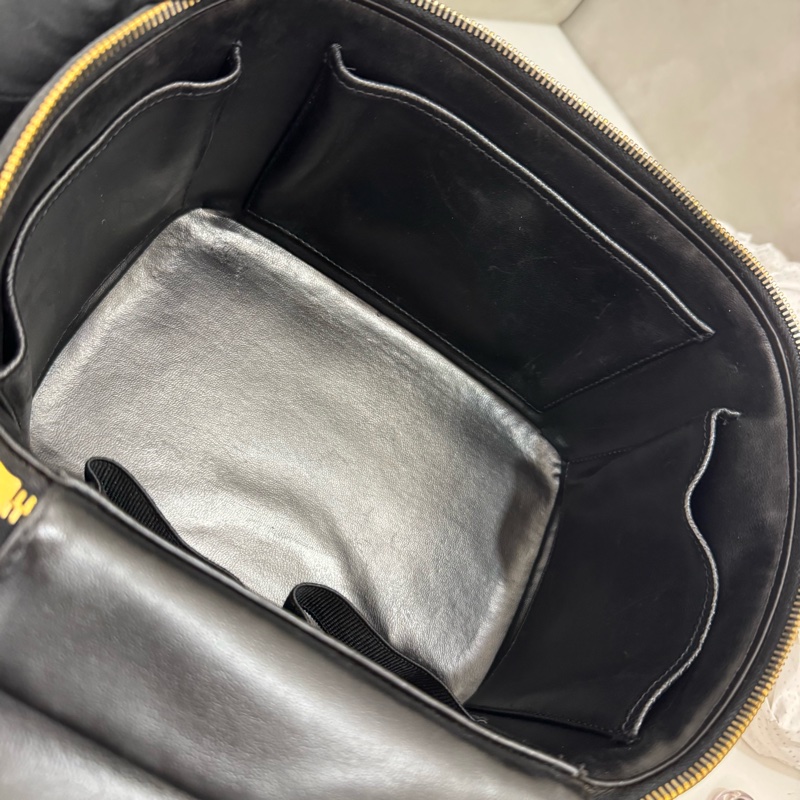 Chanel 大款化妝包-15