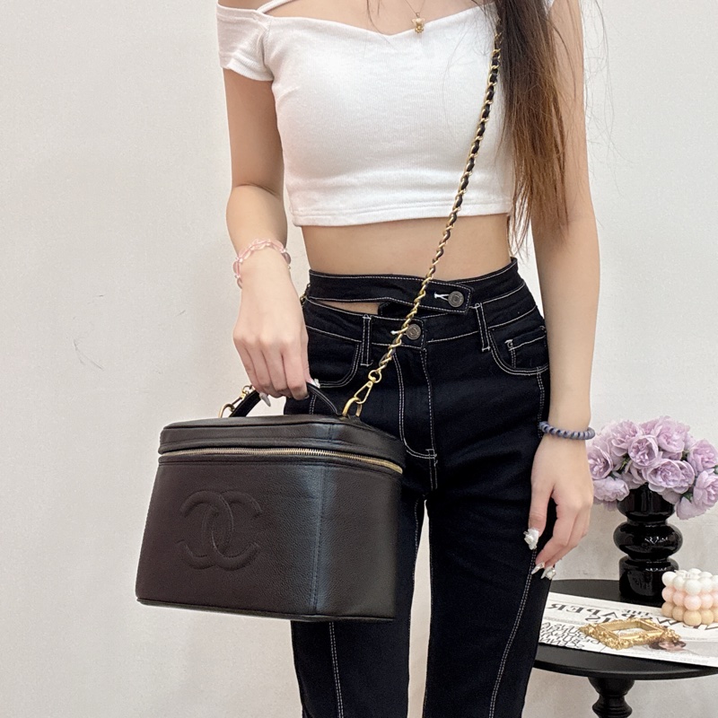 Chanel 大款化妝包-19