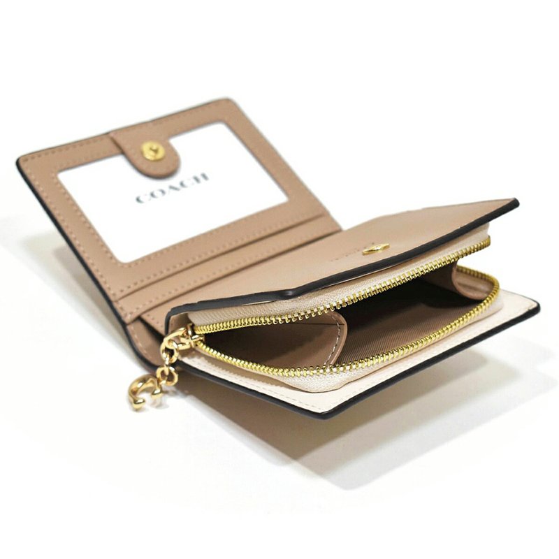 【COACH】花朵印花二折短夾-卡其色-4