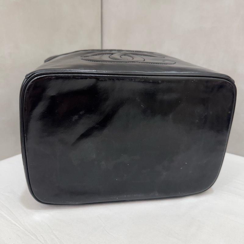 Chanel 大款漆皮手提化妝包-4