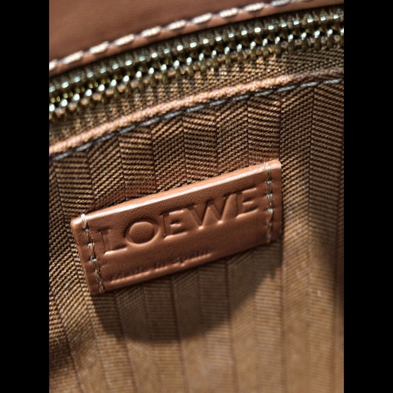 Loewe A4琴譜托特包 焦糖色 肩背包斜背包-8