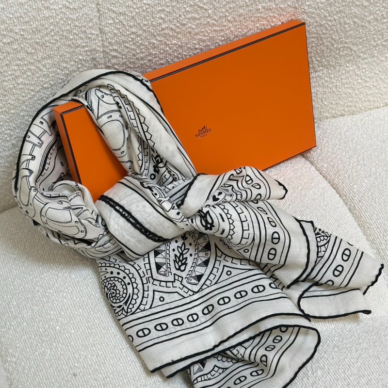 HERMES Cheval de Coeur Bandana披肩 140 - 黑白-4