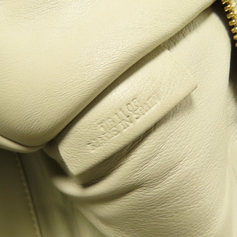 LOEWE 牛皮皮革Amazona 28金扣手挽袋-10